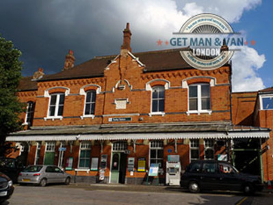 Man and Van in  CR8 Purley