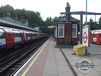 High-Barnet-Station